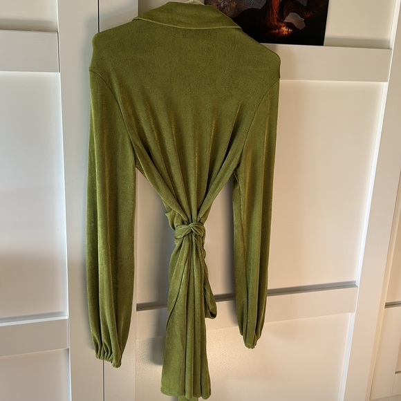 EUC Princess Polly gorgeous green wrap dress - Picture 4 of 7